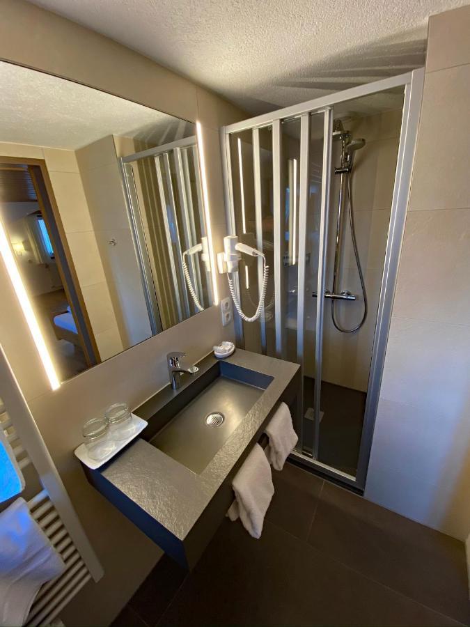 Großes Doppelzimmer
